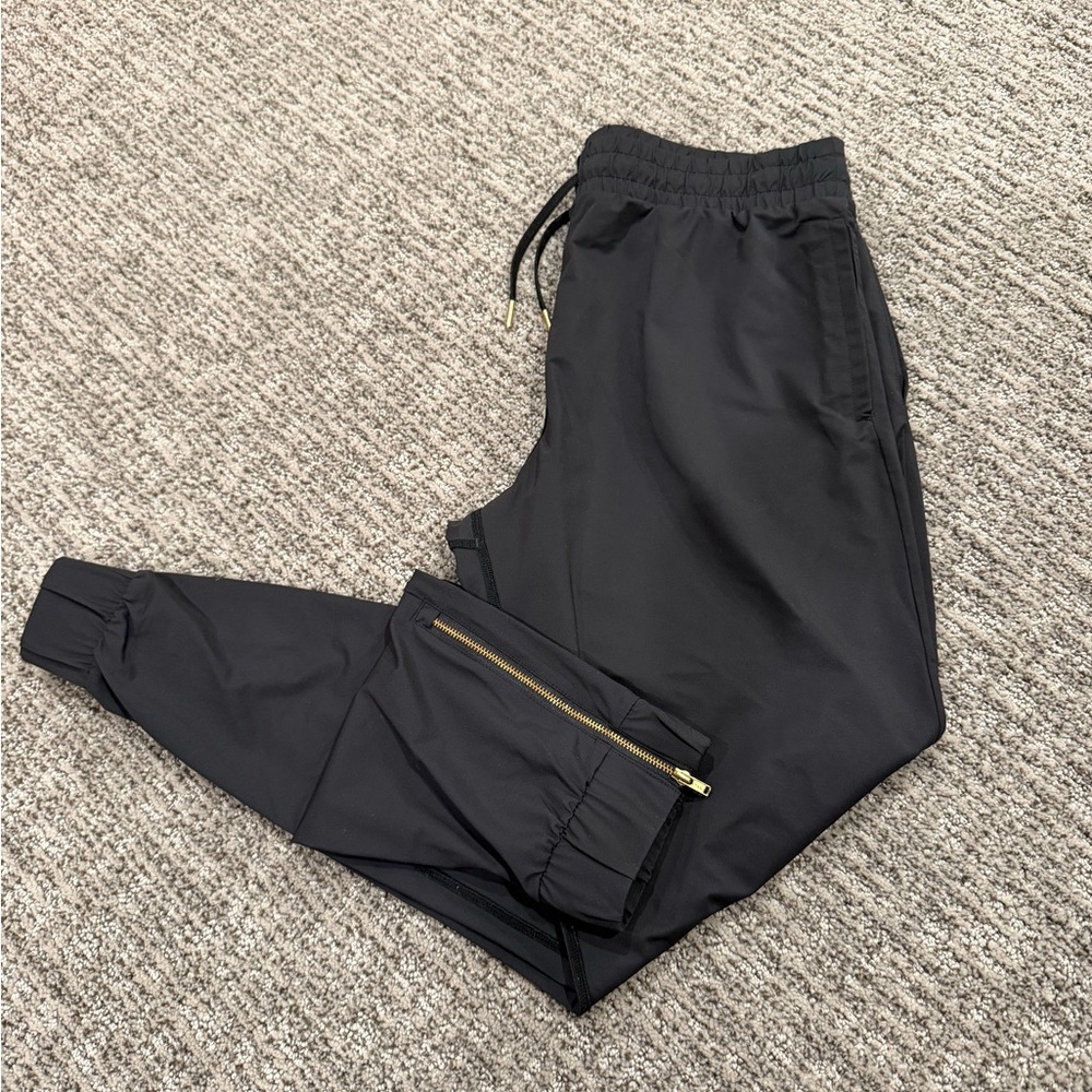 Zyia Everywhere Black joggers medium